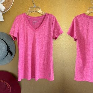 ❤️ SALE! -Flyp *Like new! Reebok Pink V Neck Quickdry T-Shirt*